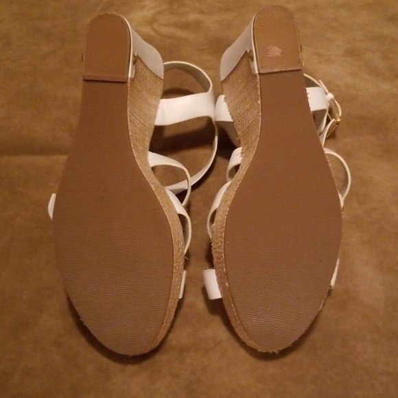 Shoes - Picture 3 of 4